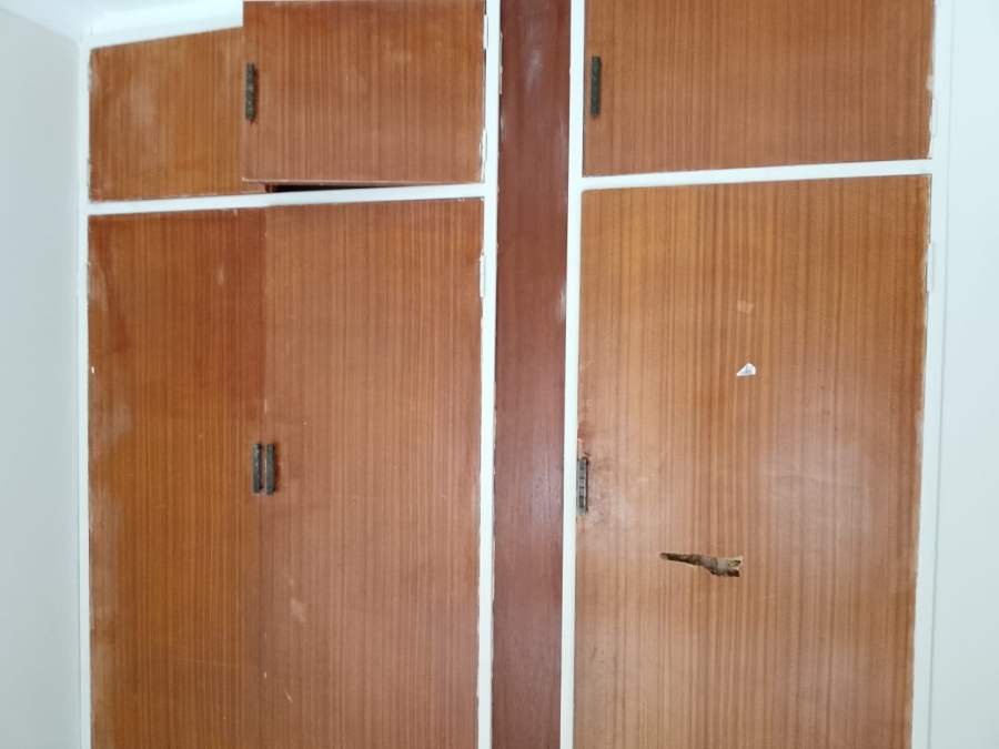 5 Bedroom Property for Sale in Roosheuwel North West